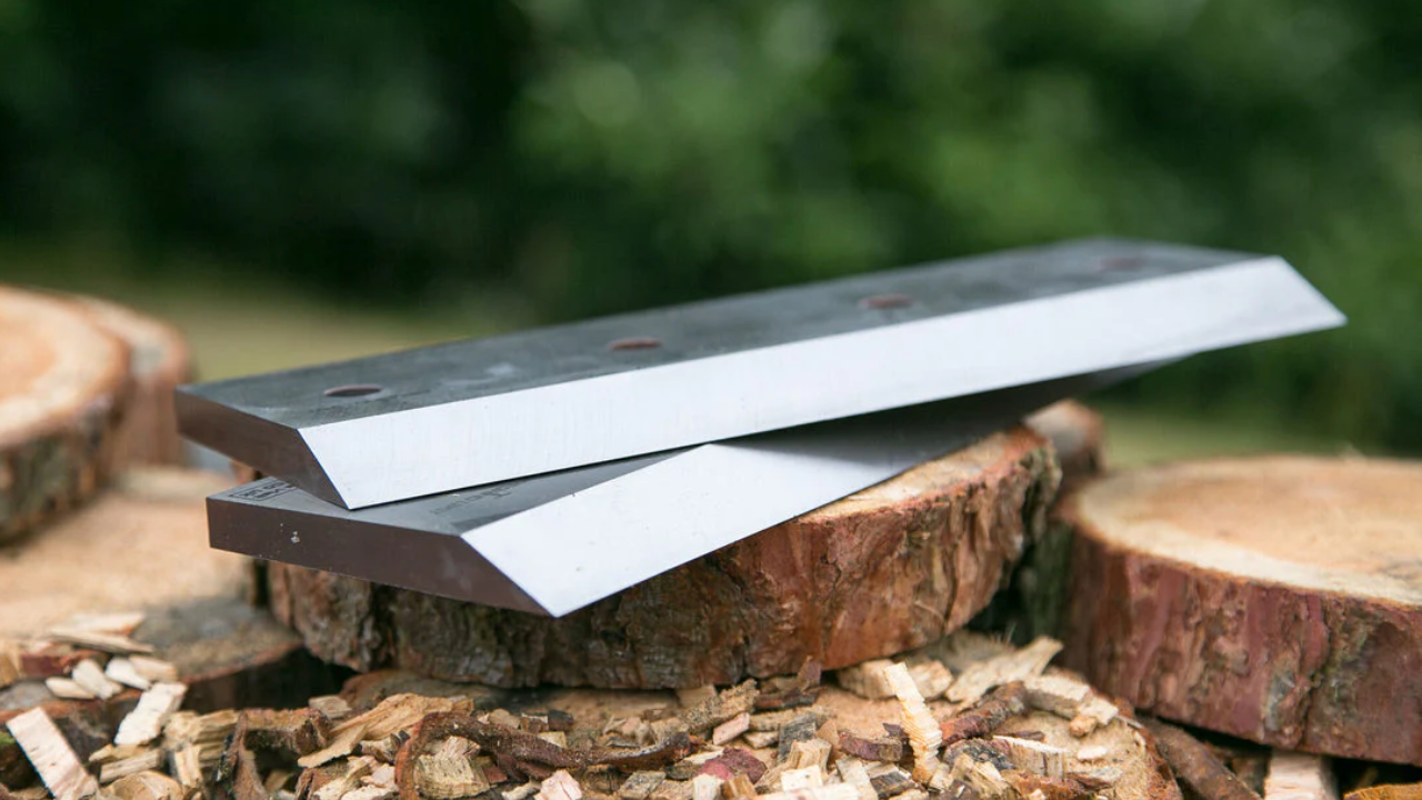 What Advantages Do Mulcher Blades Offer for Land Clearing?