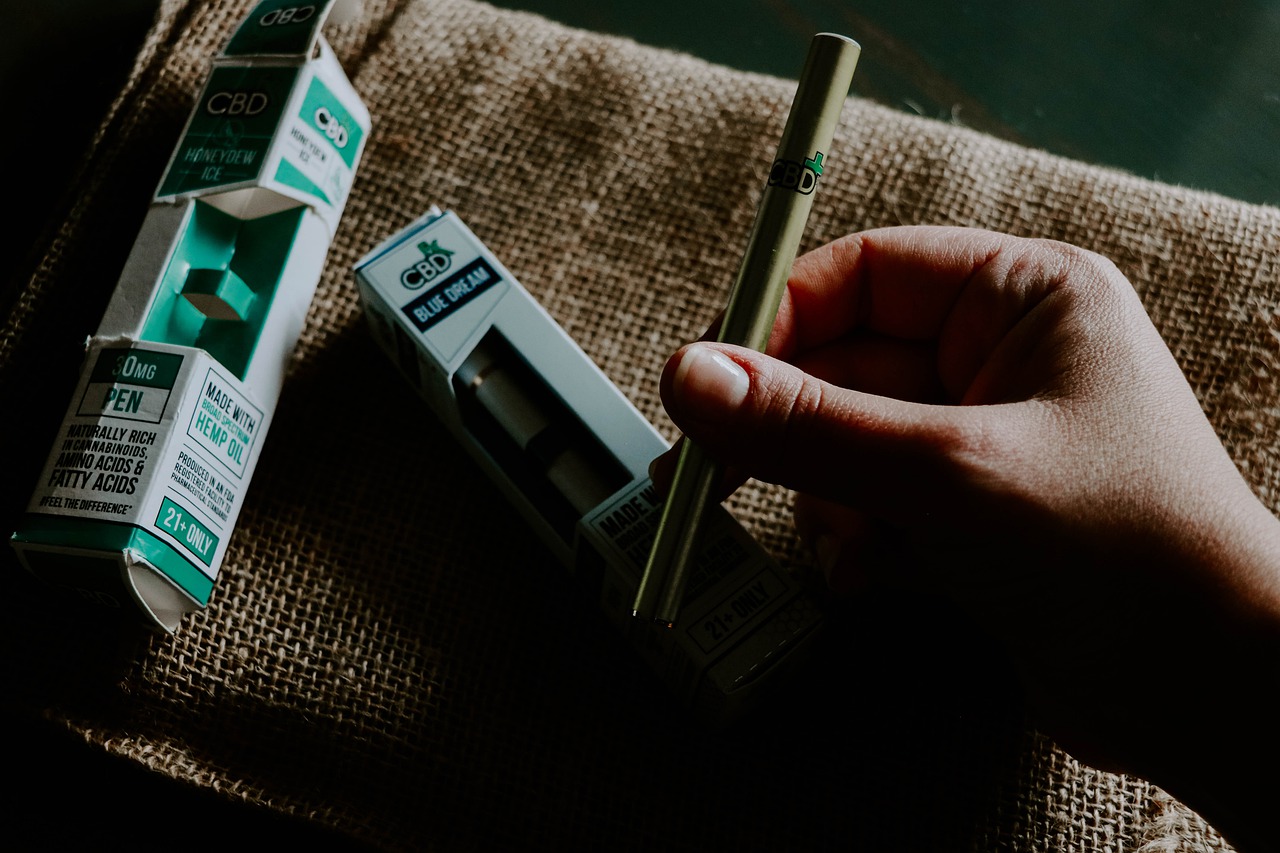 Factors to Consider before Ordering Vape Pen Cartridges Wholesale